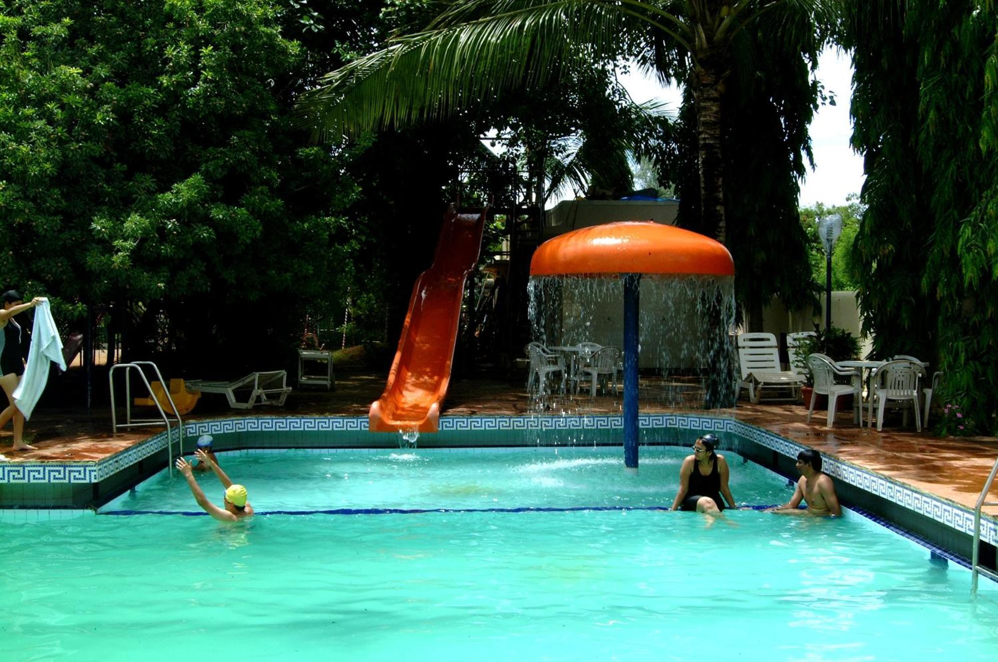 Hotel Ravikiran Alibaug Alībāg Exterior foto